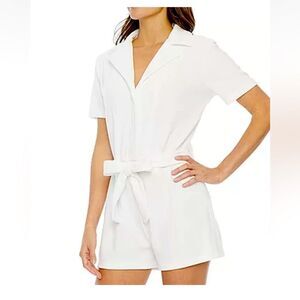 NWOT WHITE JUICY COUTURE
VELOUR Terry ROMPER JUMPSUIT
SHORTS Size XXL
